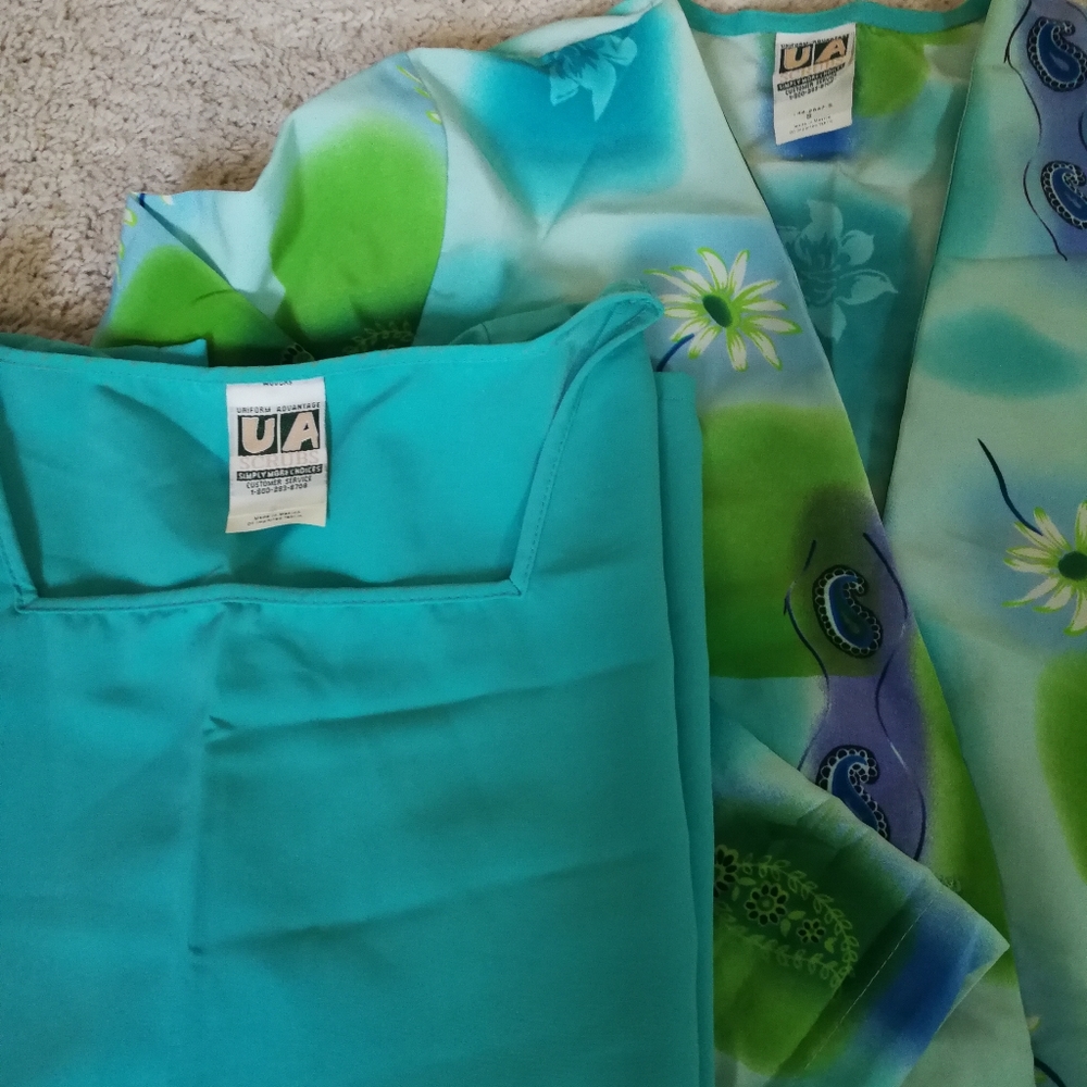 Women's scrub top and jacket